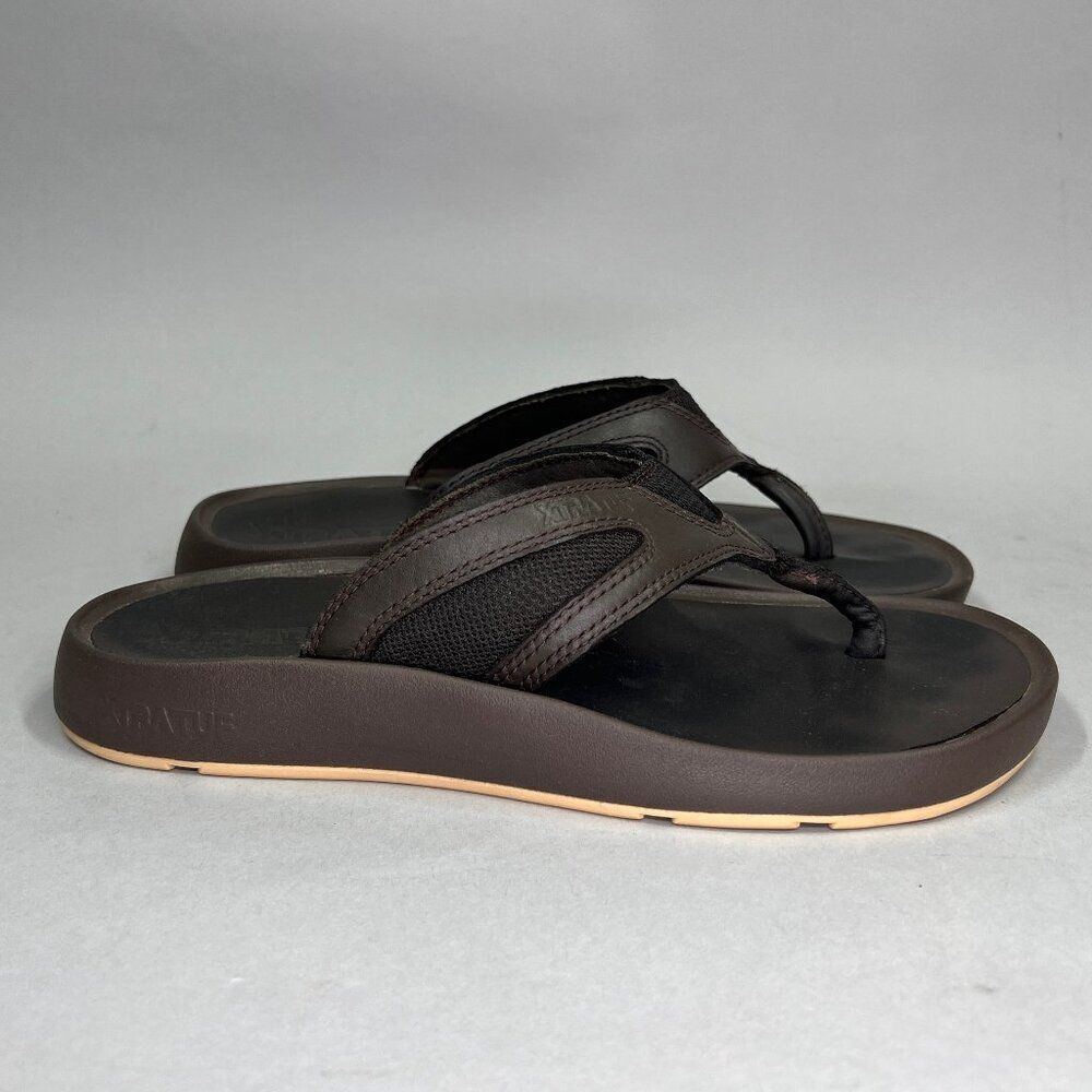 XtraTuf‎ Women's Size 7 South Shore Leather Thong Flip Flop Sandals